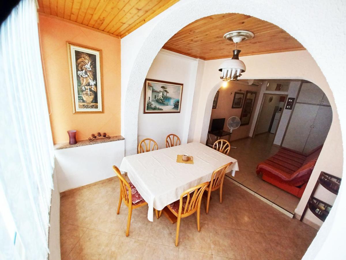 Apartments Carmen Vinišće المظهر الخارجي الصورة