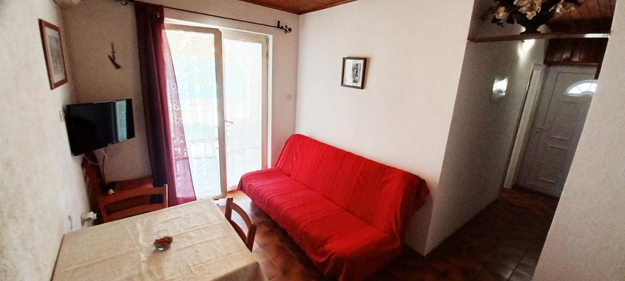 Apartments Carmen Vinišće المظهر الخارجي الصورة