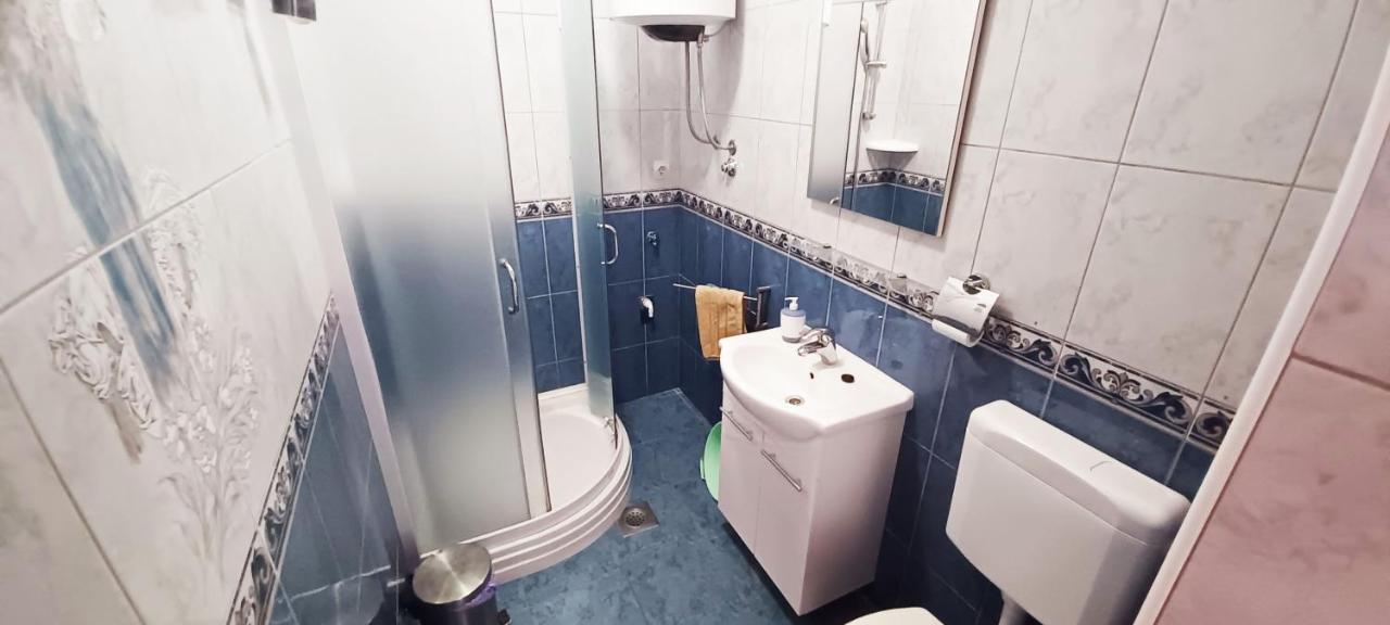 Apartments Carmen Vinišće المظهر الخارجي الصورة
