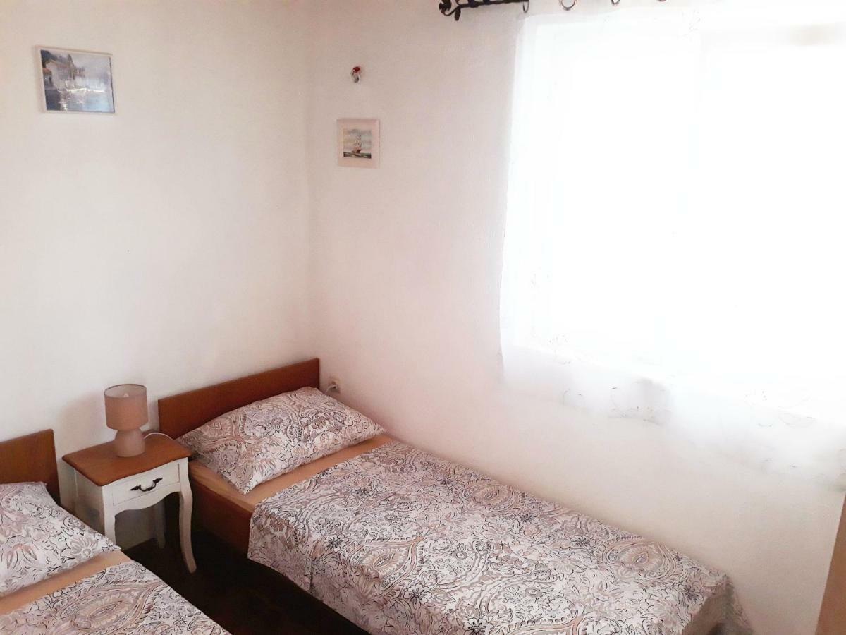 Apartments Carmen Vinišće المظهر الخارجي الصورة
